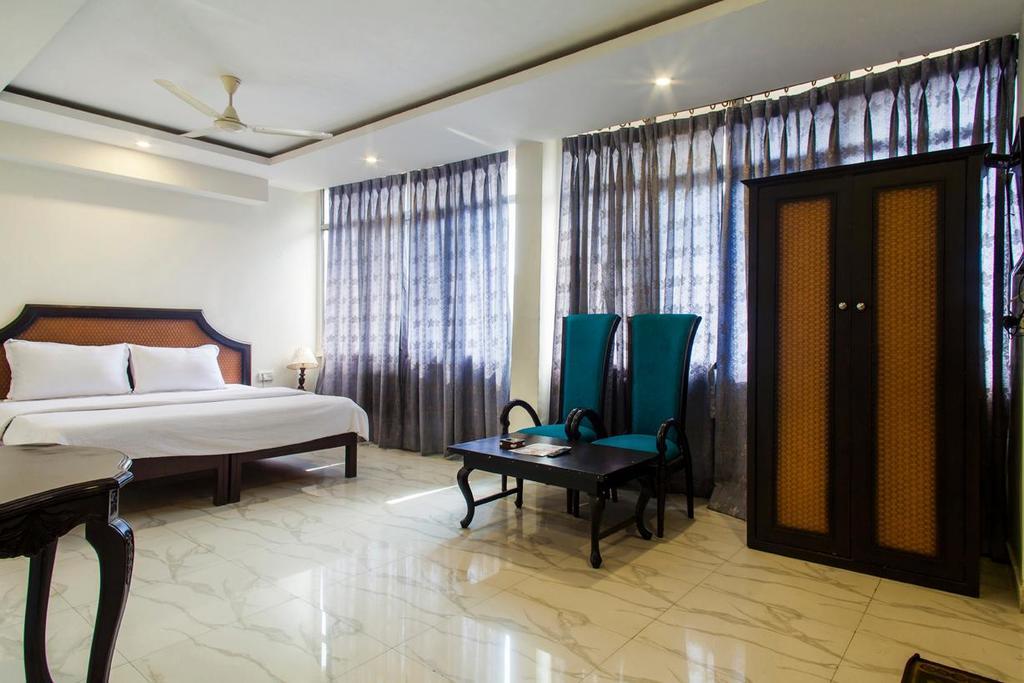 Hotel Himalaya Haridwār Esterno foto