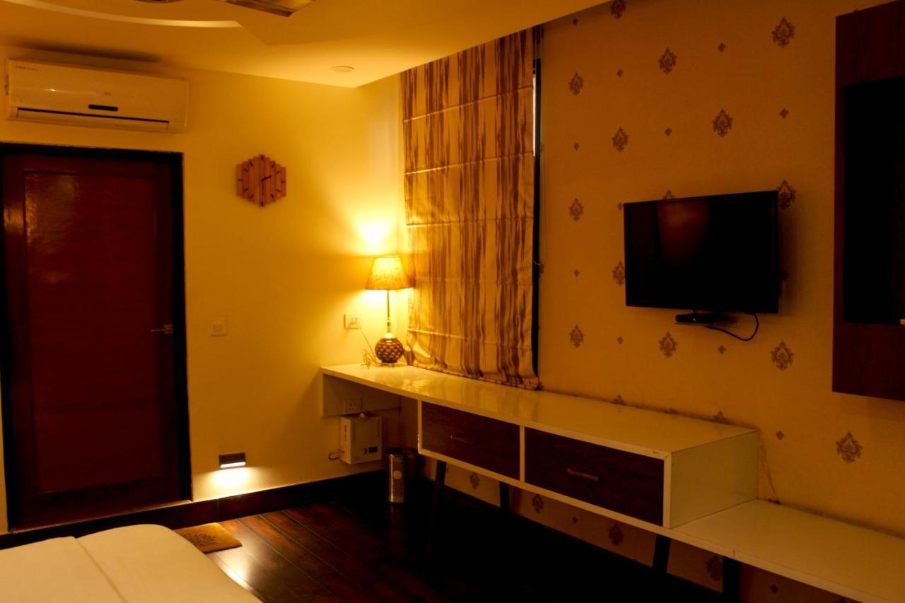 Hotel Himalaya Haridwār Esterno foto