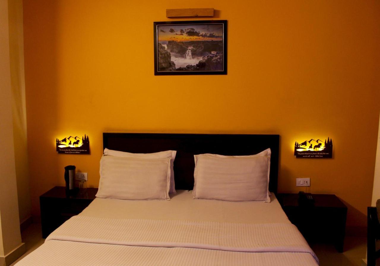 Hotel Himalaya Haridwār Esterno foto
